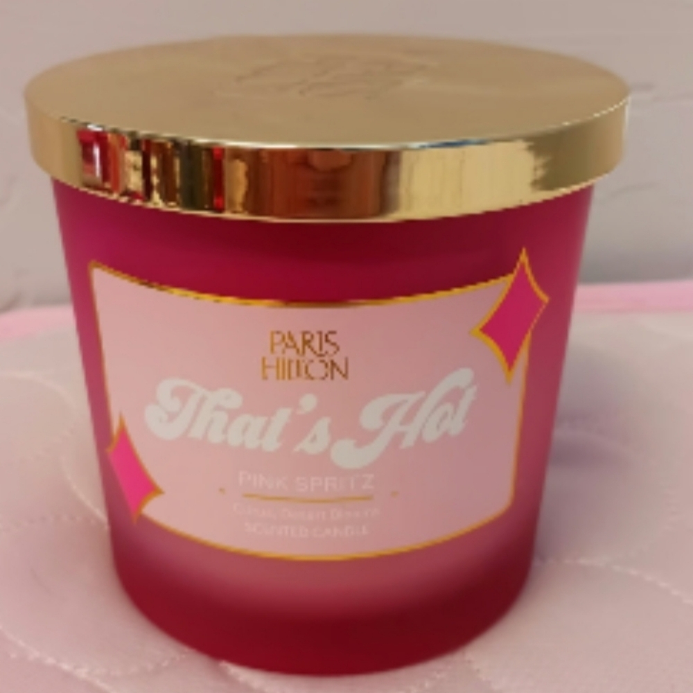 Paris Hilton That's Hot Pink Candle